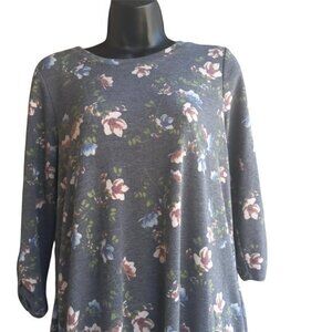 - AGB  Gray Asymmetrical Floral  Dress Size Medium